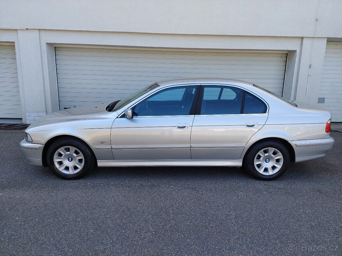 BMW Řada 5, 520i Nové ČR L+Z kola Ojeté, 3/2001, 183 000 km - 2