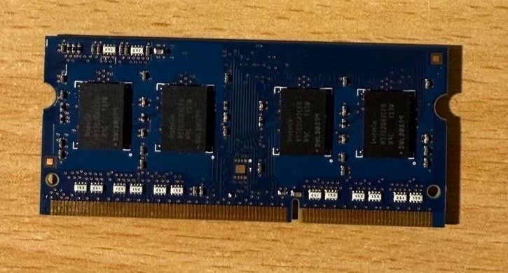 Paměť do notebooku Hunix 2GB 1600 Mhz DDR3 - 2