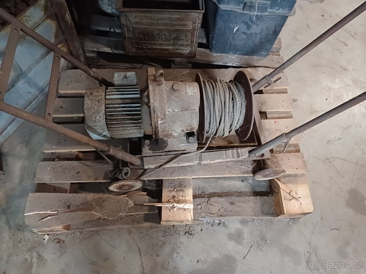 Stavební vrátek - 2