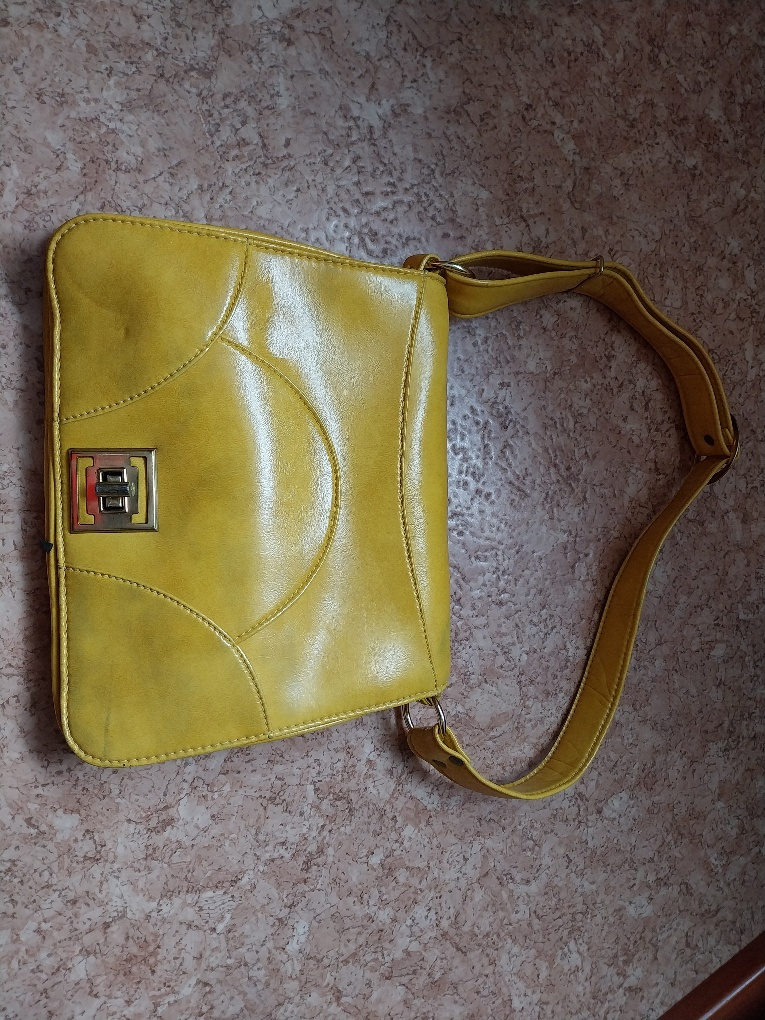 Různé druhy kabelek - 2