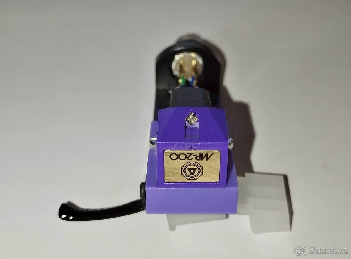 Nagaoka MP-200 + AT-LT13A Headshell - 2