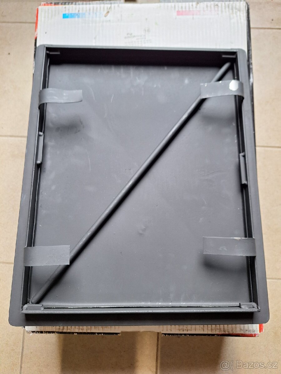 Komínová dvířka kovaná - 2