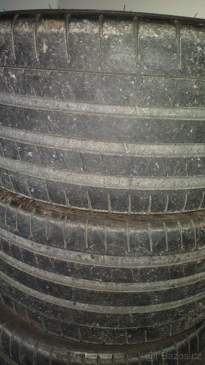 2kusy Pneu Michelin 265/35zr19 - 2