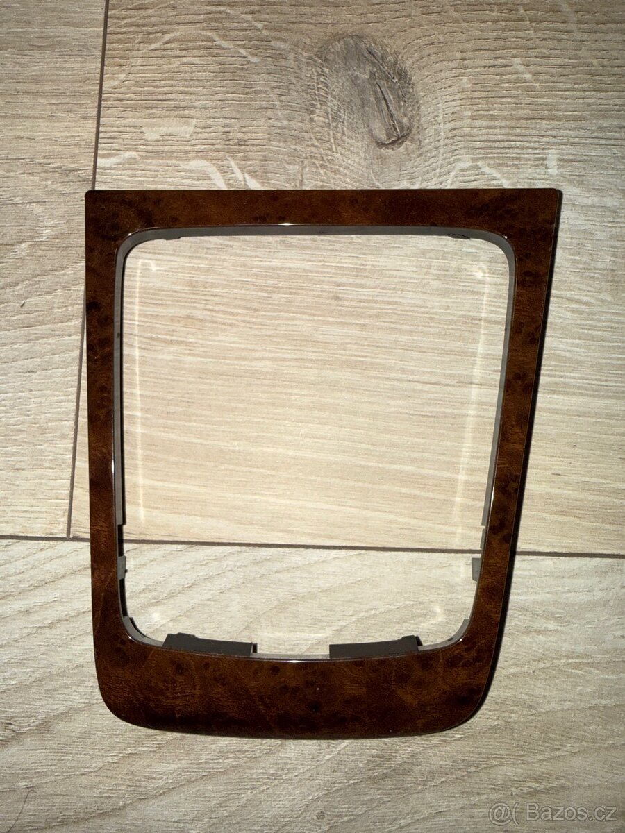 Rámeček řadící páky manuál Octavia 2 - 2