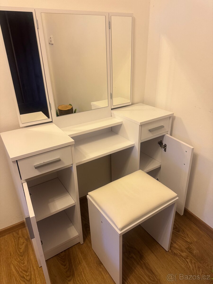 Toaletka se zrcadlem + taburet. - 2
