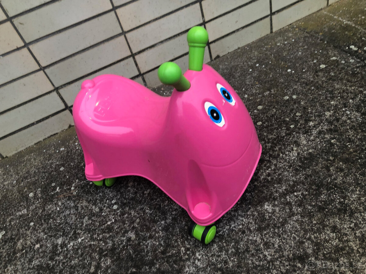 Prodám dětské odrážedlo Feber plastové růžové - 2