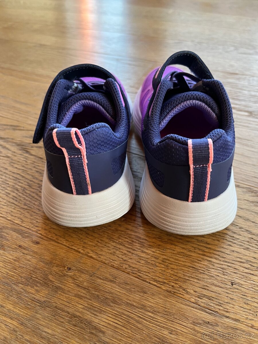 Dívčí tenisky Skechers 28 - 2