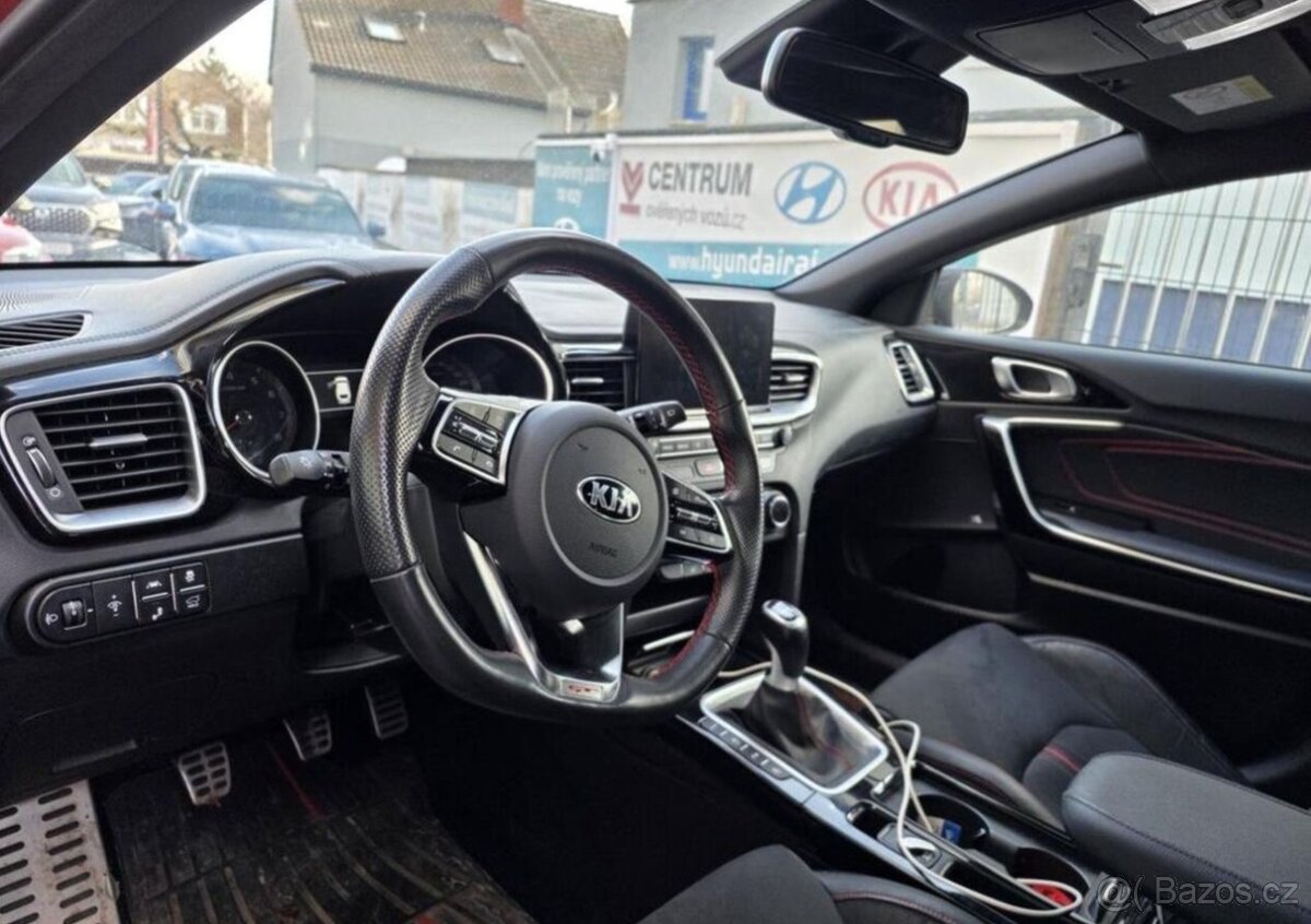 Kia Procee´d 1.6-V ZÁRUCE-MAX.VÝBAVA-NAVI - 2