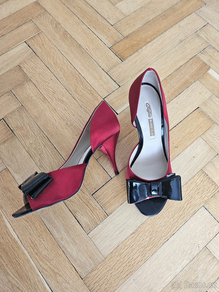 Saténové lodičky vel.39 - 2