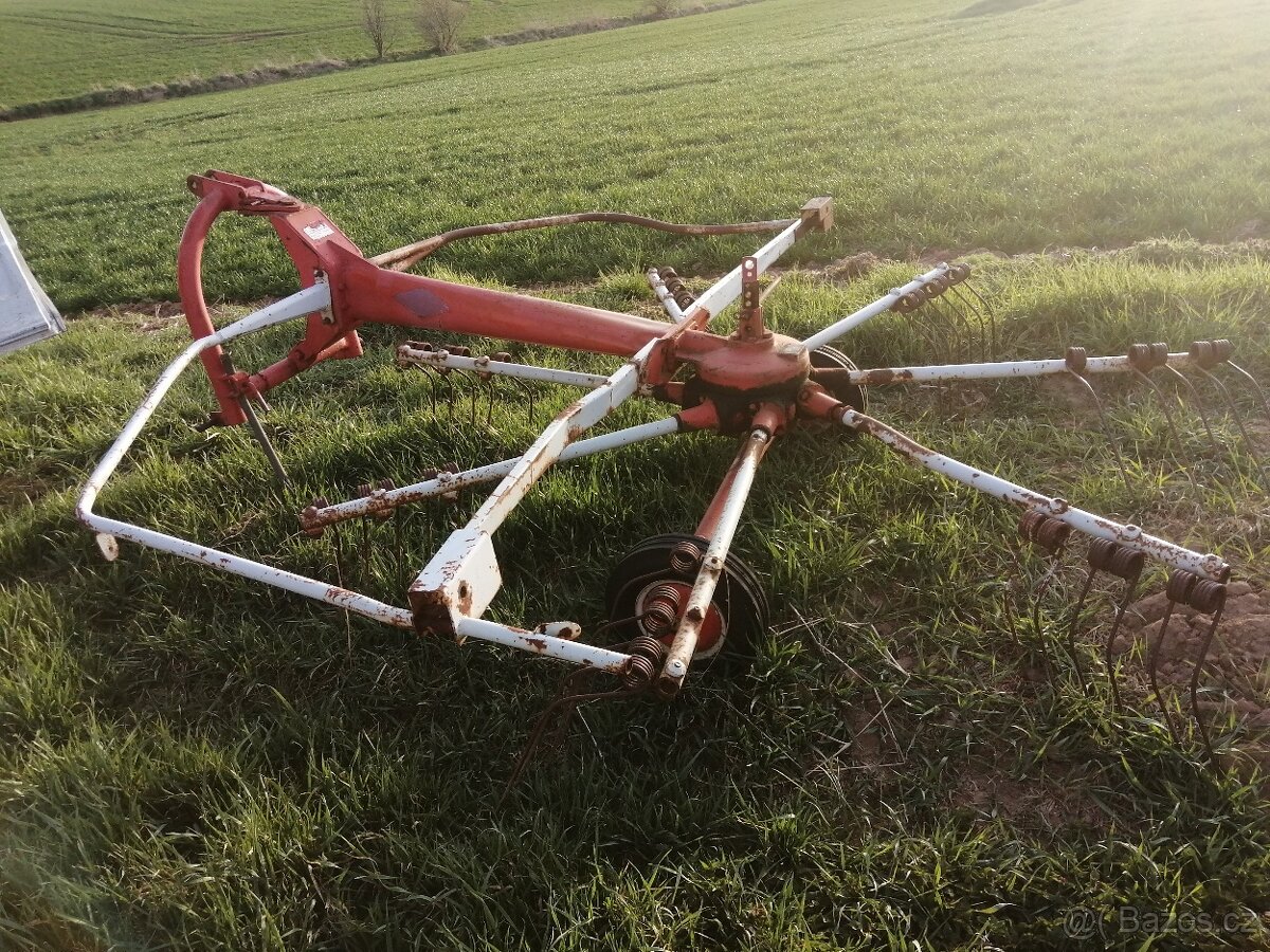 Shrnovač Kuhn na ND - 2