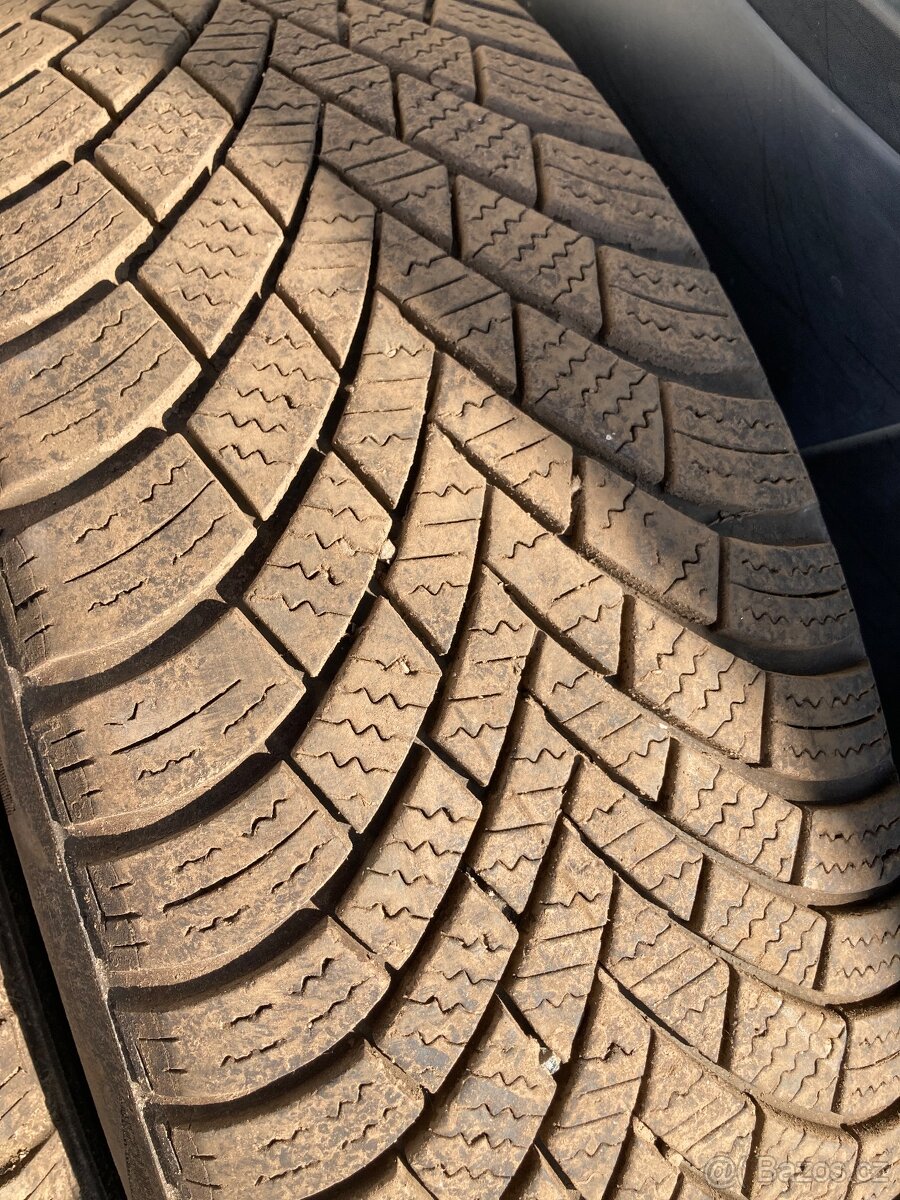 Pneu 195/65r15 nexen - 2