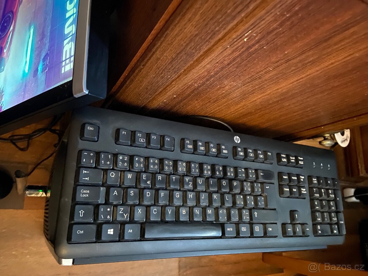Prodám pc HP i3 kompletní sestava. - 2