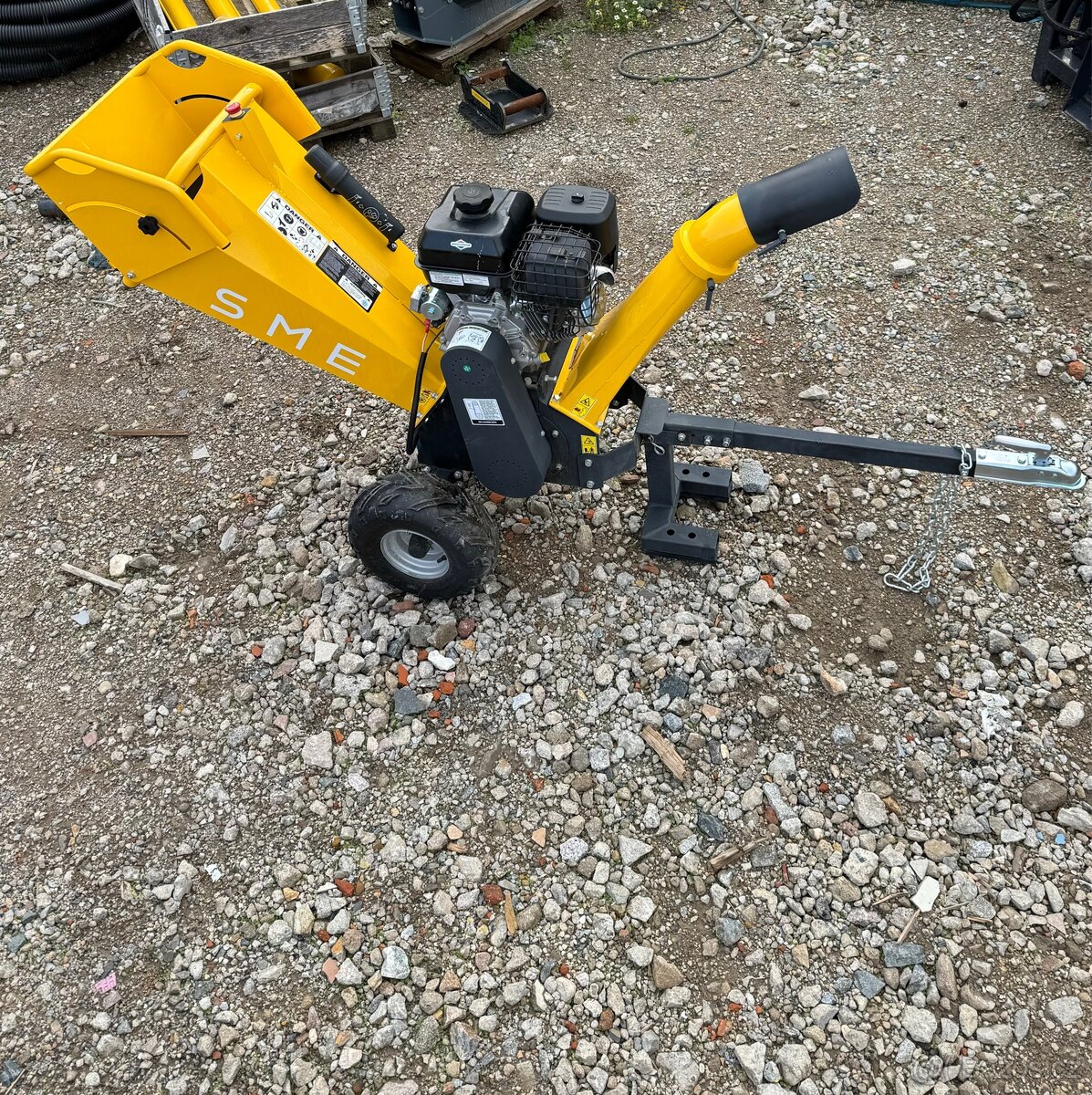 Štěpkovač GS1500 benzínový el. Startér. - 2