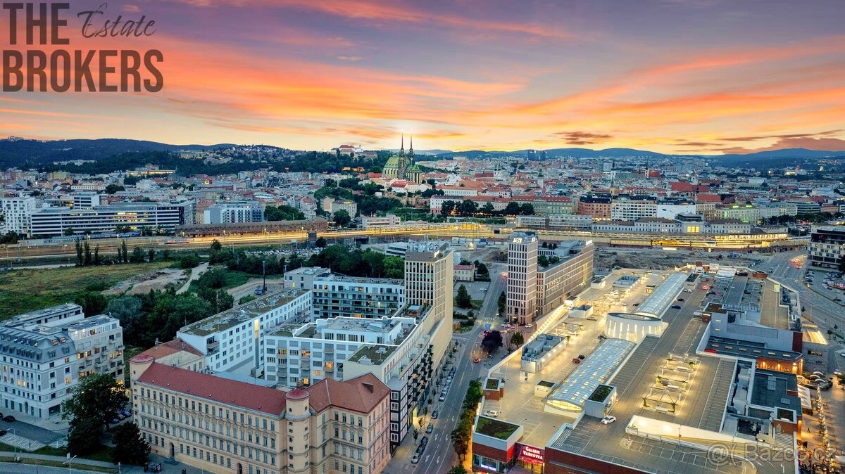 Prodej střešního bytu 5+kk 471 m2 - 2