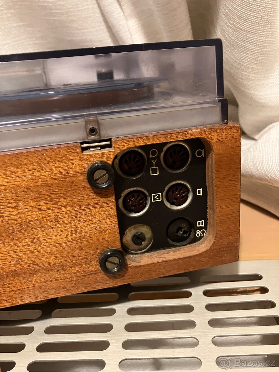 Magnetofon Tesla B588 - 2