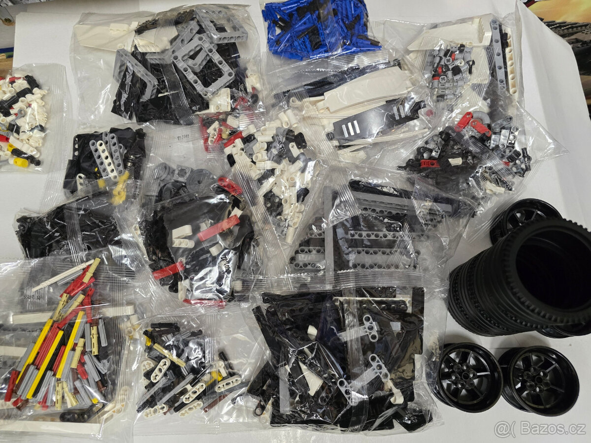 STAVEBNICE 42096 Porsche 911 RSR (NÁHRADA) - 2