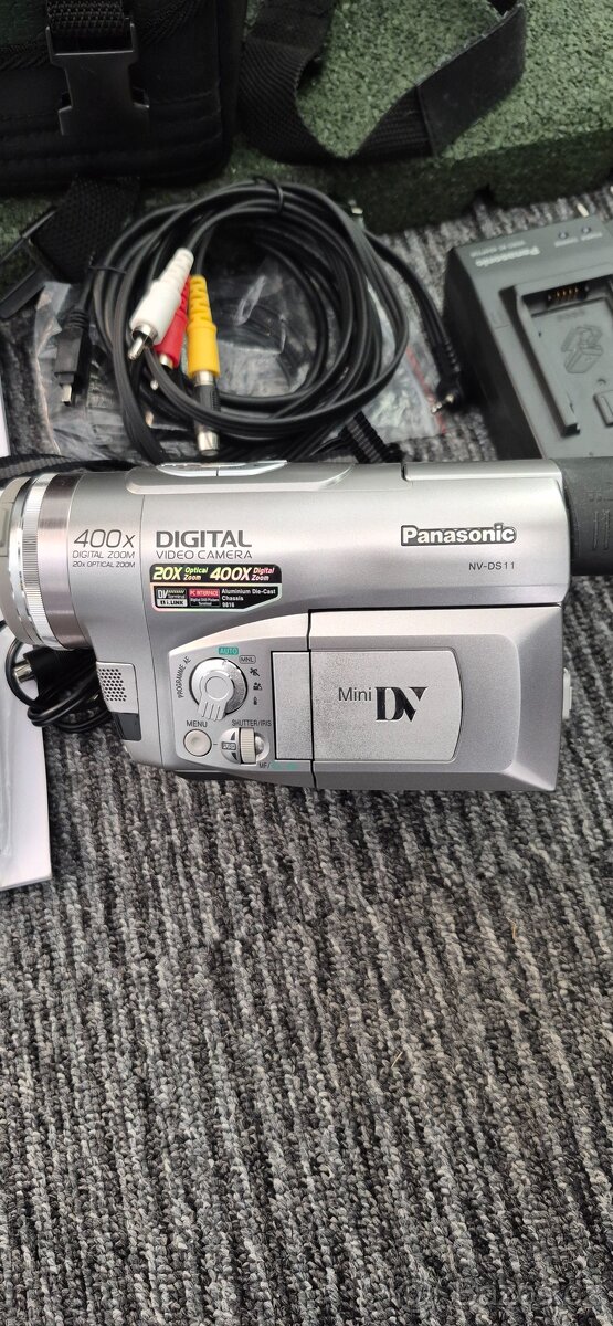 Videokamera Panasonic na mini DV - 2