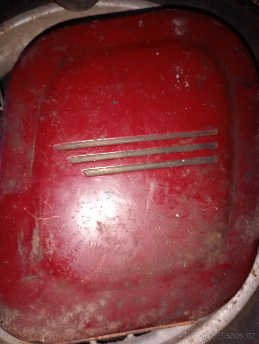 Prodam díly na jawy - 2