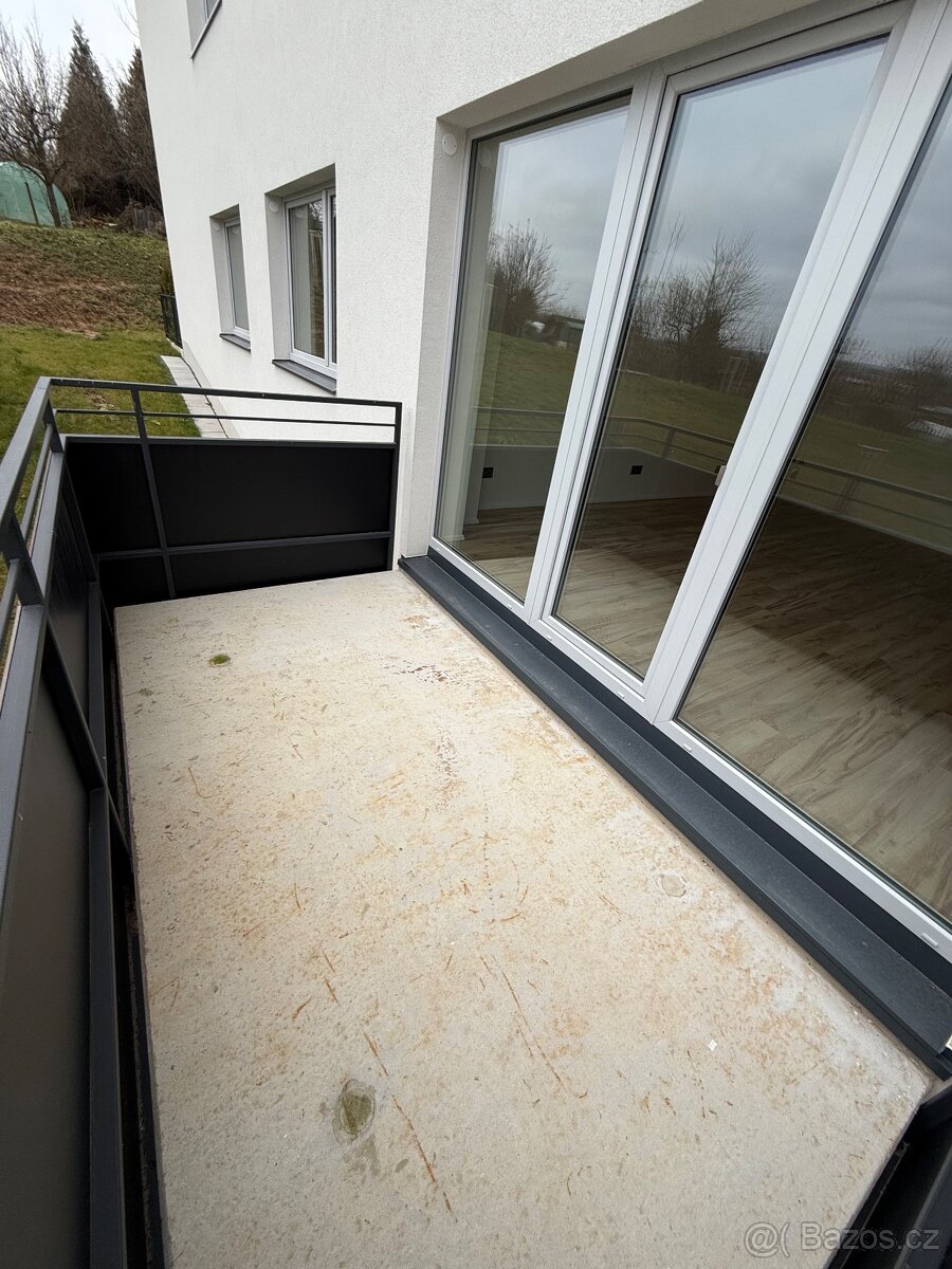 BYT-EXLUZIVNÍ 1+KK+balkon 43,88 2.pato věž A - 2