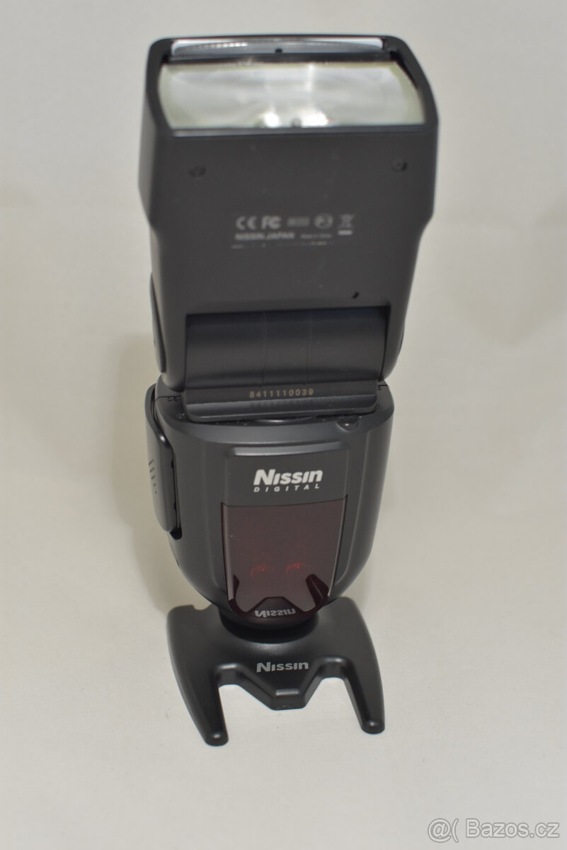 BLESK Nissin Di 700 A pro NIKON. - 2