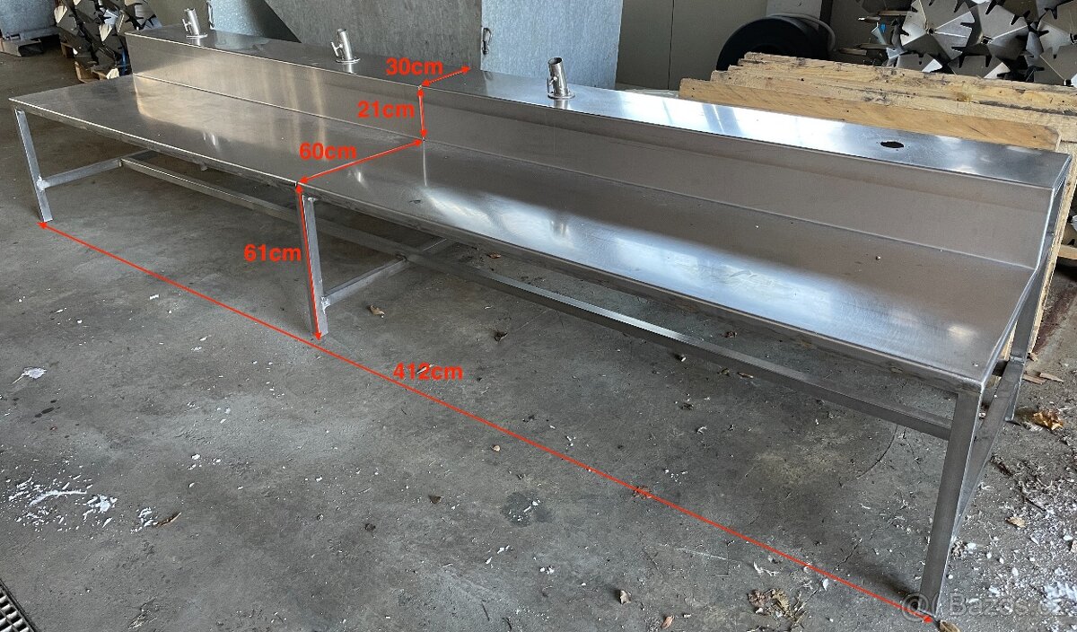 Nerezový stůl - 2