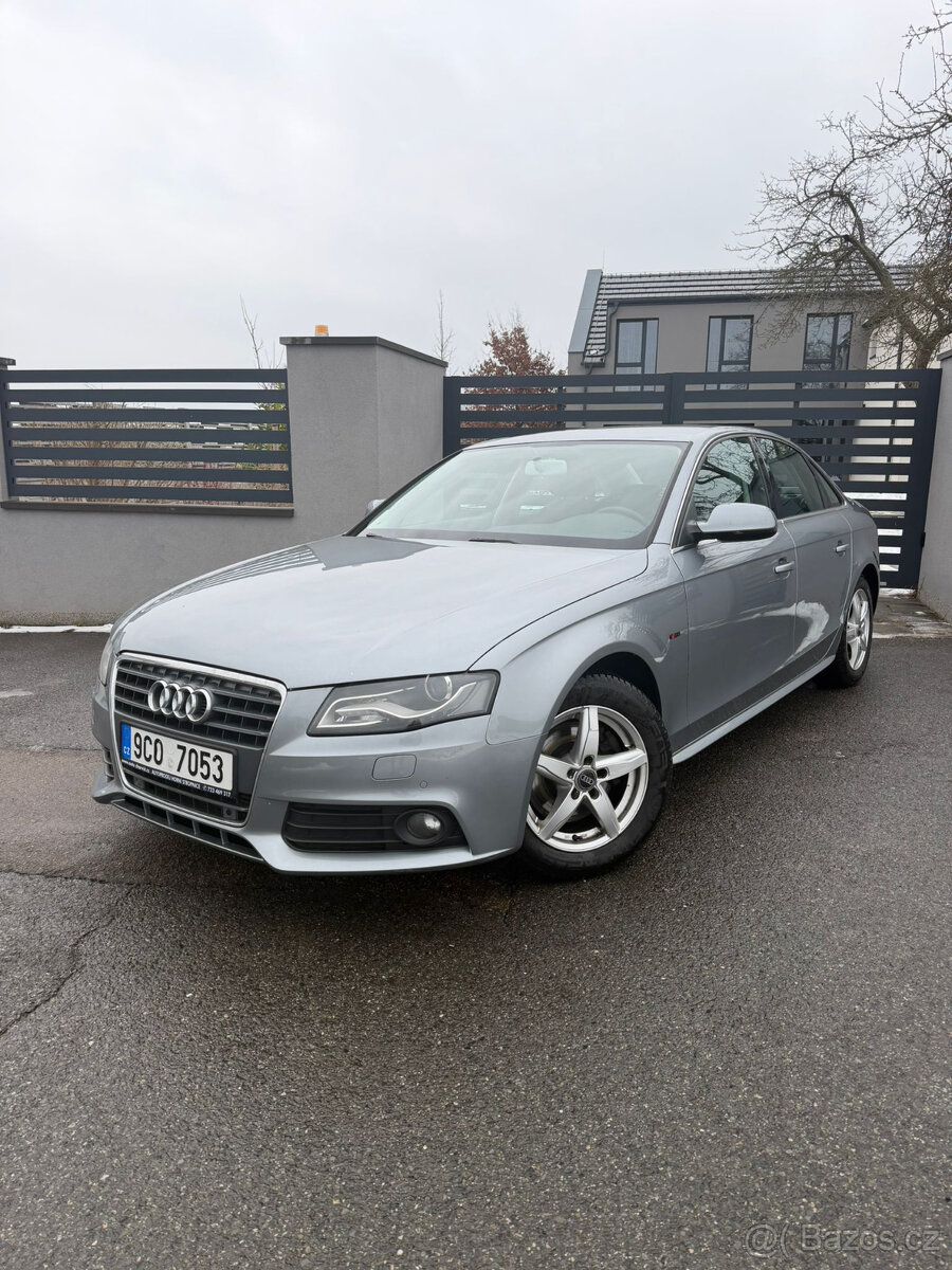 Audi A4 1.8 TSI 2011 Manuál Servis Originální stav - 2