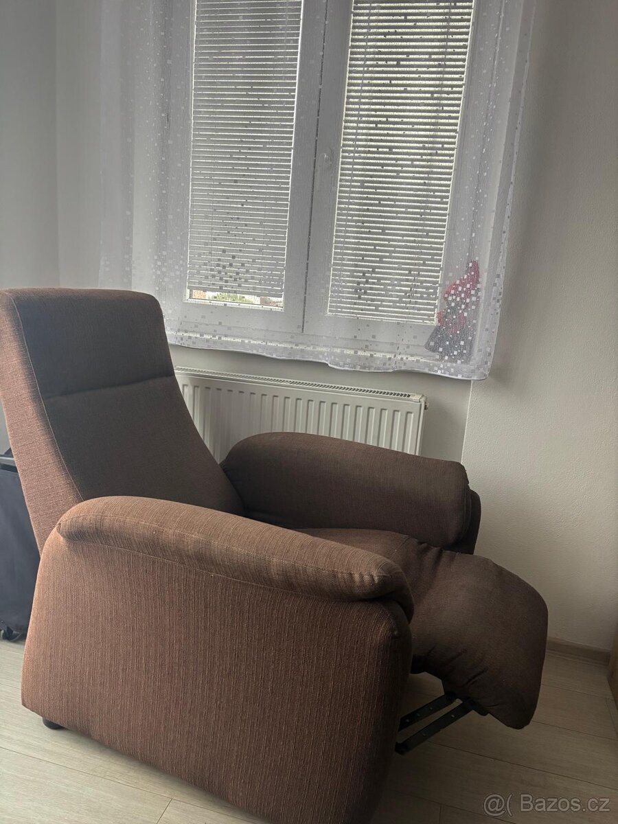 Gauč a křeslo - 2