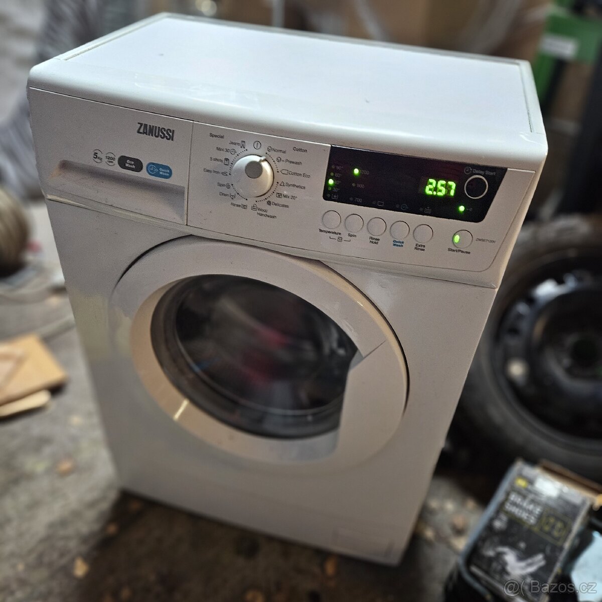 Prodám zachovalou pračku Zanussi - 2