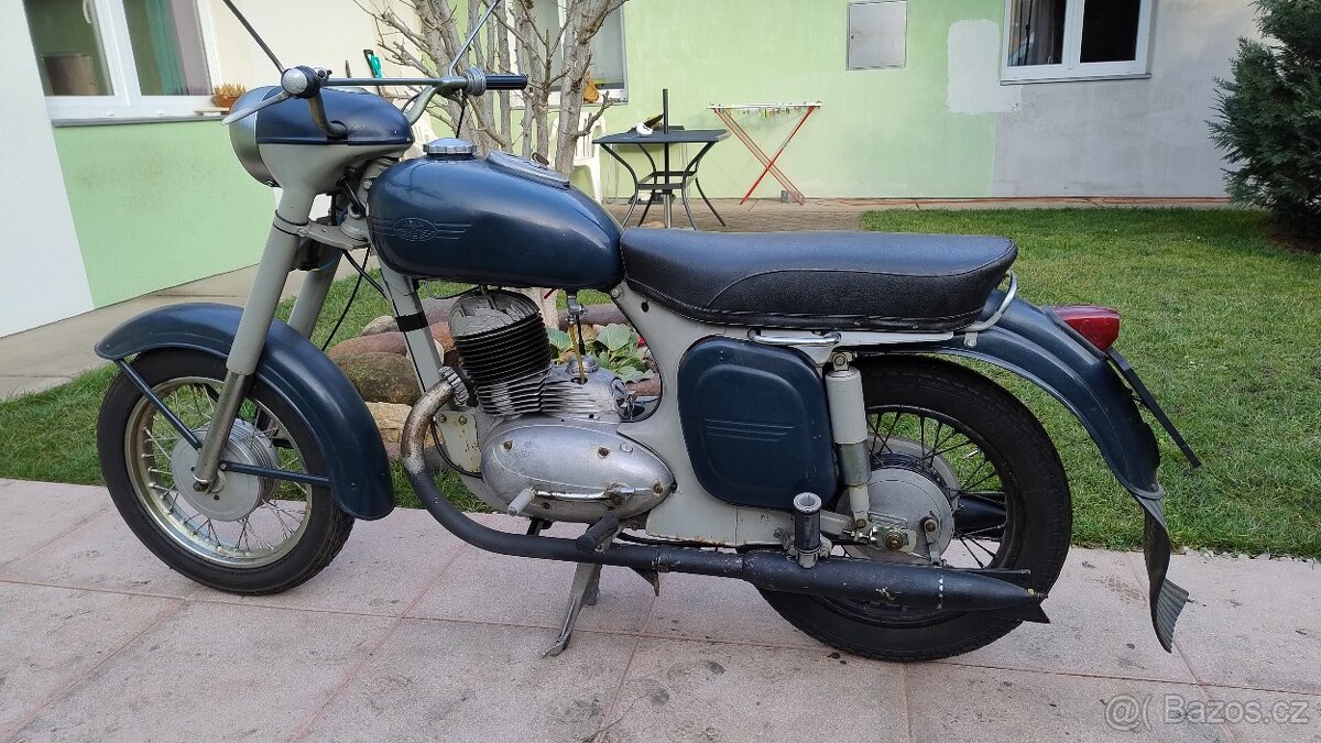 Jawa 250-353 kývačka, první vlastník můj otec - 2