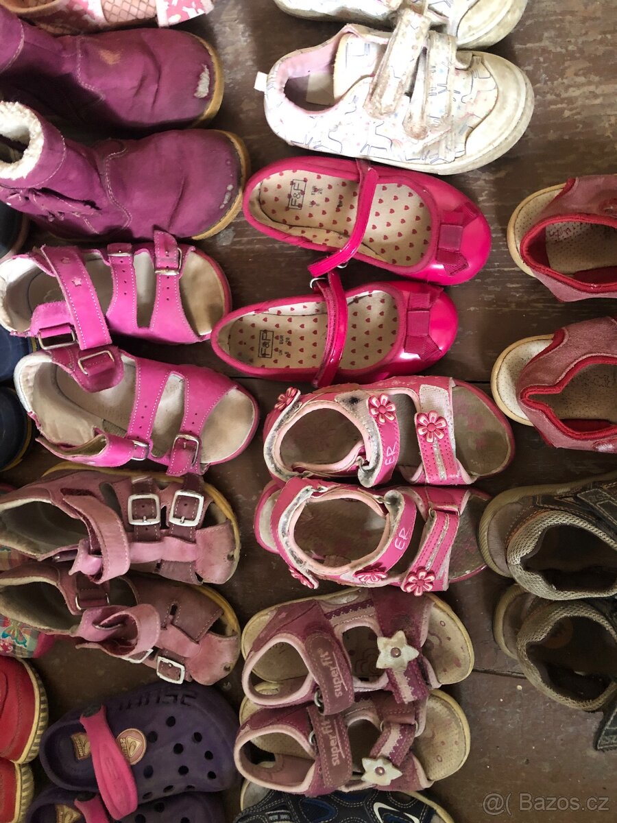 Dívčí obuv 25-27 - 2