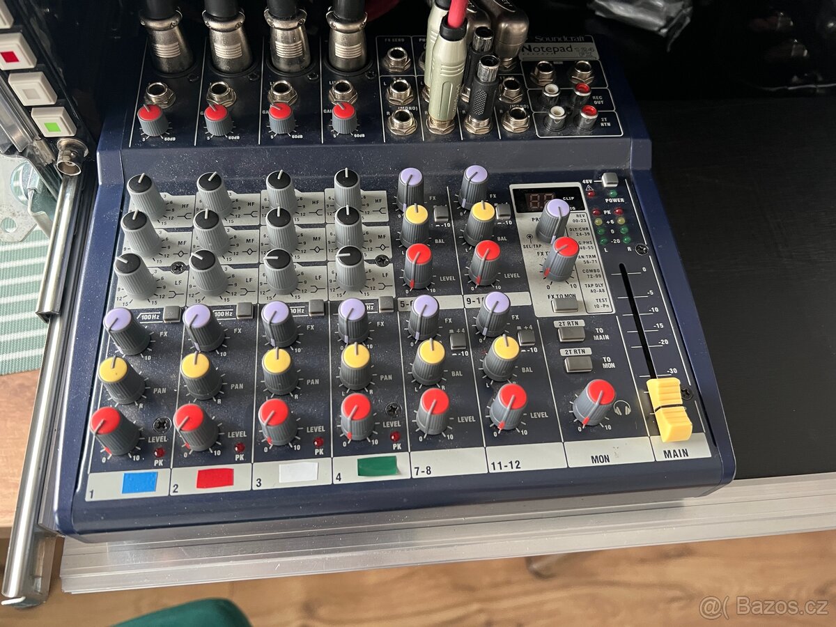 Soundcraft 124fx - 2