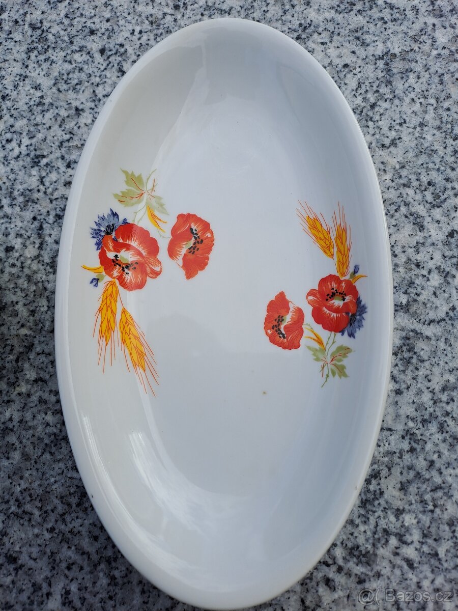 Slánka plus tácek. - 2