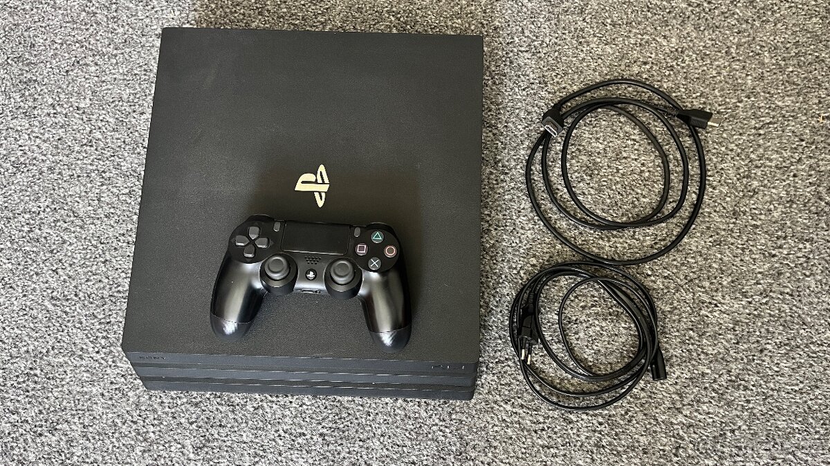 PS 4 PRO - 2