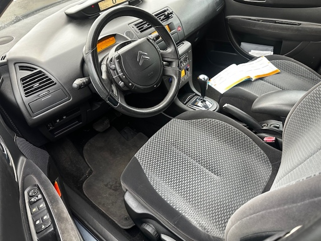 Citroen C4 1.6HDi, automat, r.2007, 2.majitel, serviska - 2