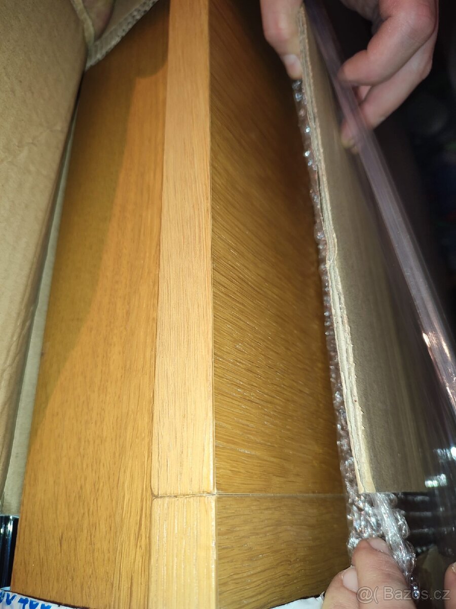 Rozkládací stůl IKEA Bjursta - 2