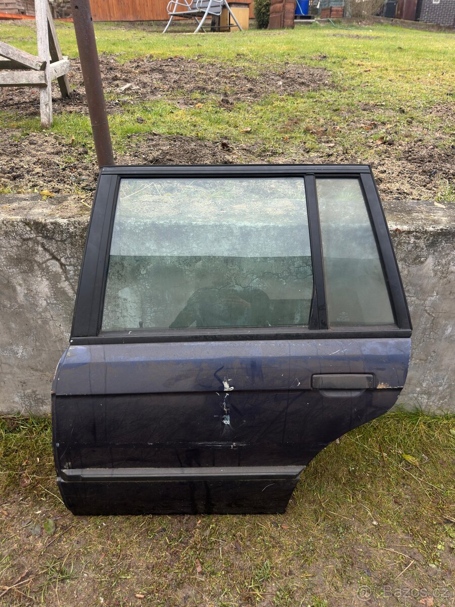 Bmw e30 touring LZ dveře - 2