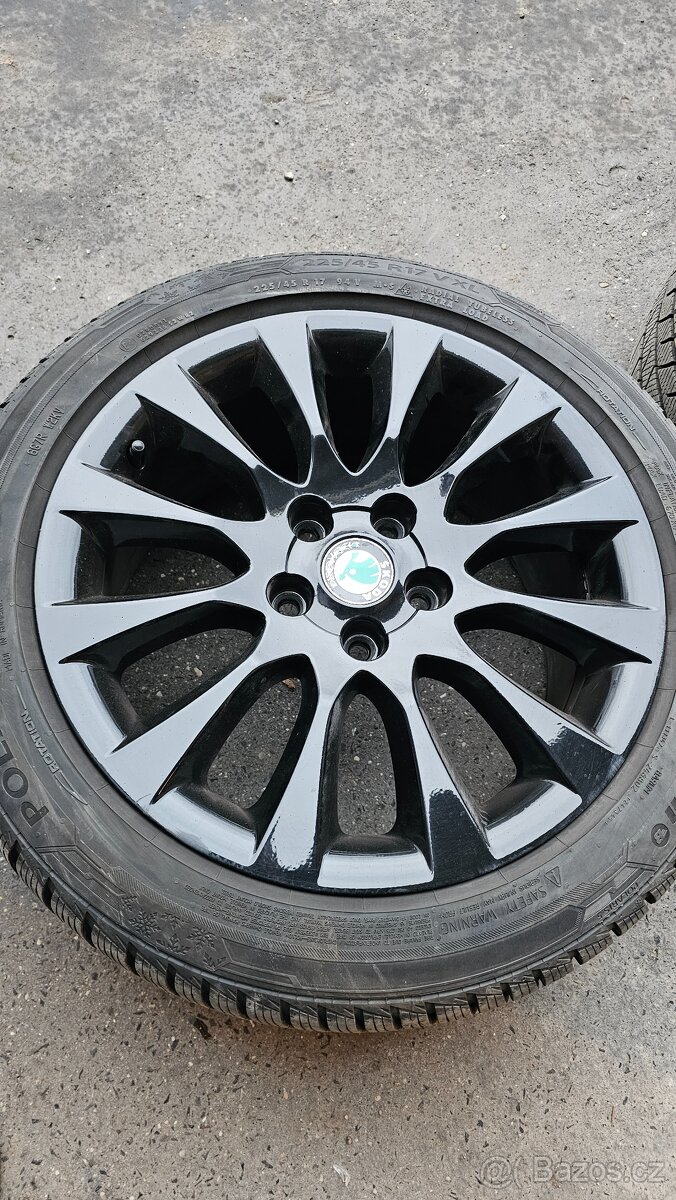 Alu kola 5x112 R17 zimní pneu DOT24 Škoda Superb - 2