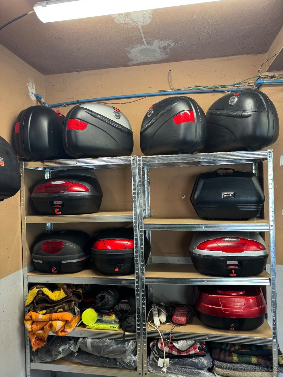 MOTOKUFR GIVI , KAPPA,PŘILBY - 2