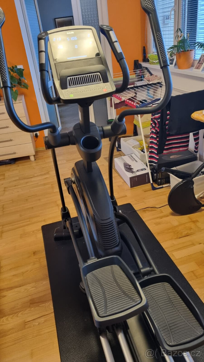 Eliptický trenažér TRINFIT Monta C750i - 2