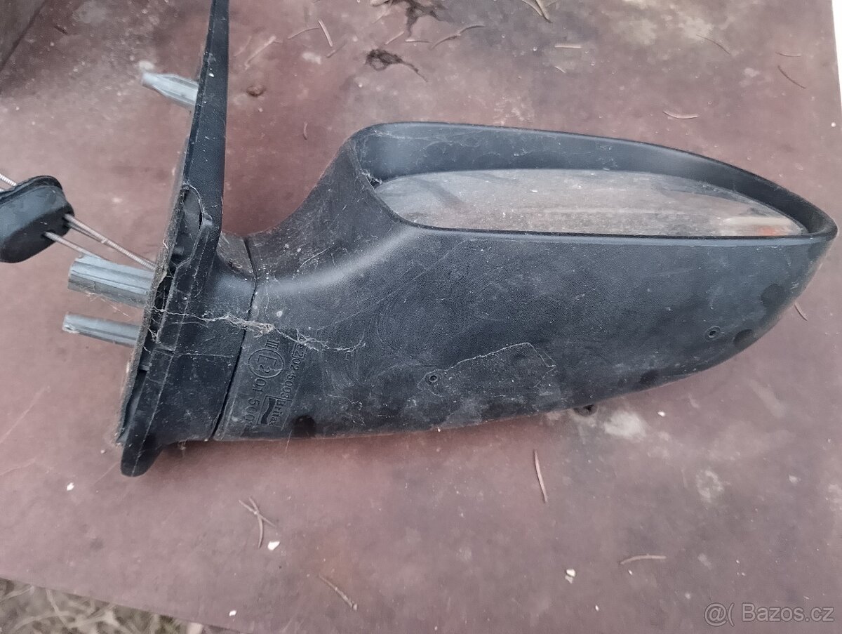 Citroen Saxo zrcátko pravé - 2