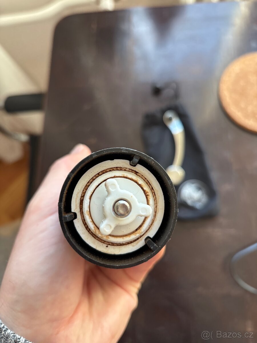 Rhinowares mlýnek na kávu - 2