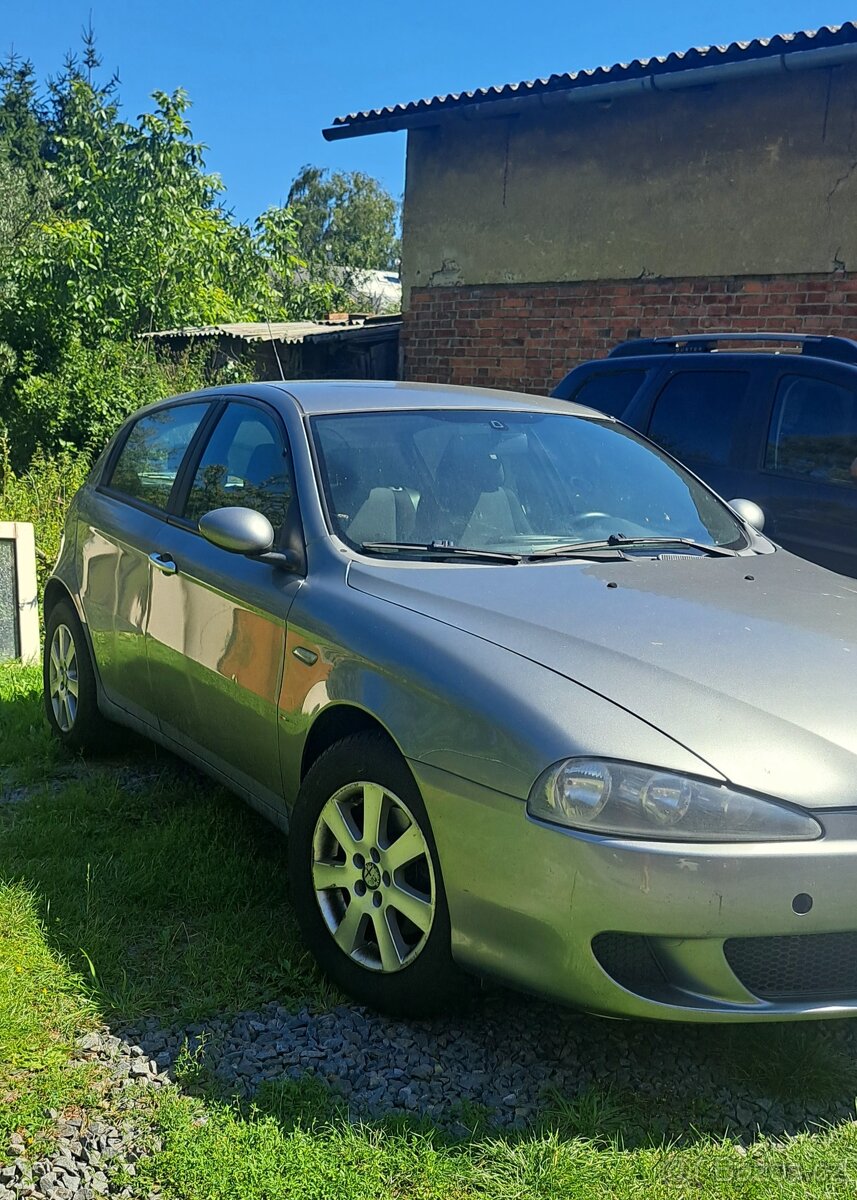 Alfa romeo 147 - 2