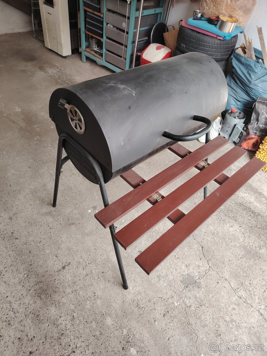 Zahradní gril s příslušenstvím - 2