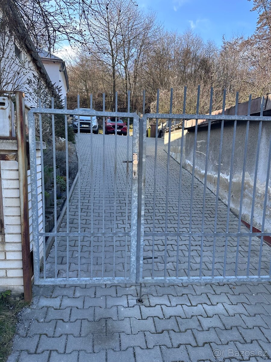 Dvoukřídlé vrata - 2