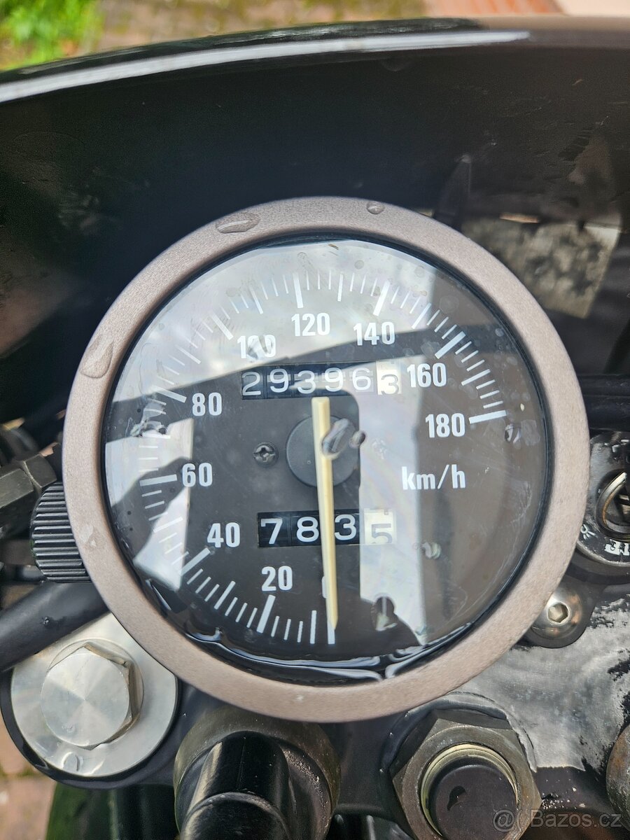 SUZUKI DR 650 SE – TOP stav, jen 29 tis. km