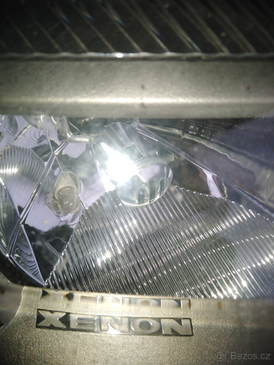 pravý přední světlomet R Laguna - 2