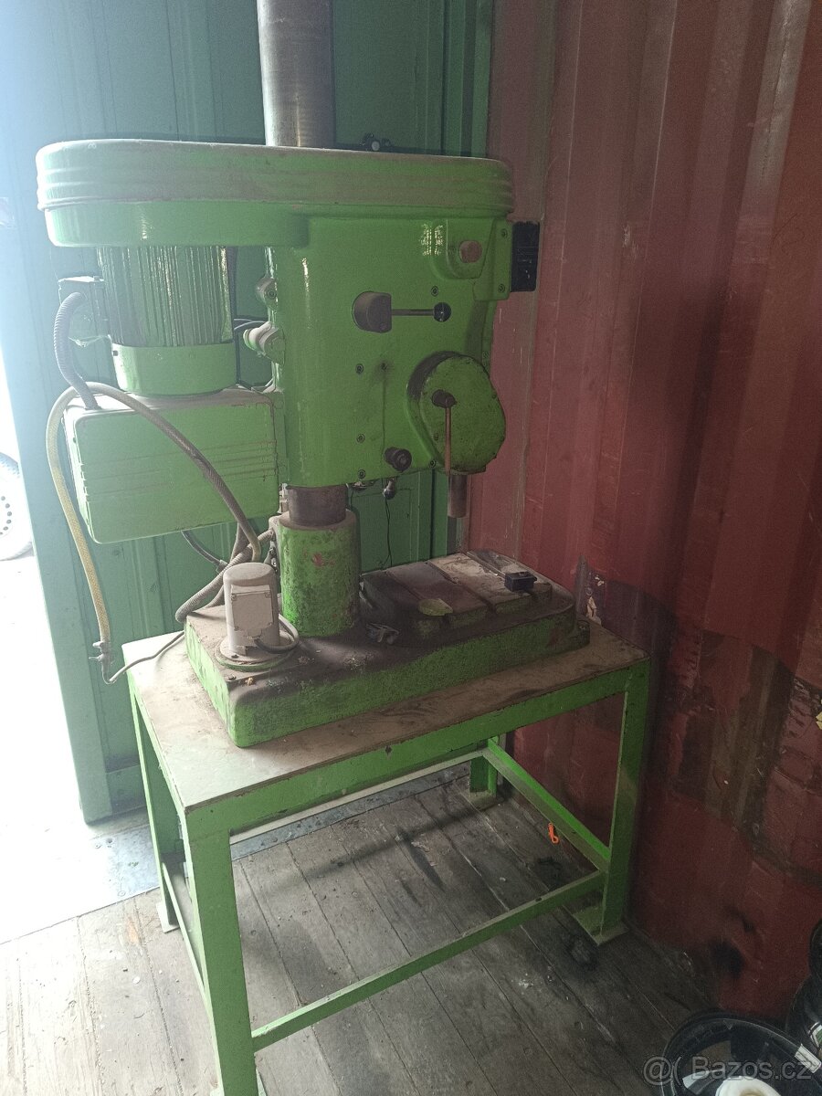 Sloupová vrtačka V20 - 2