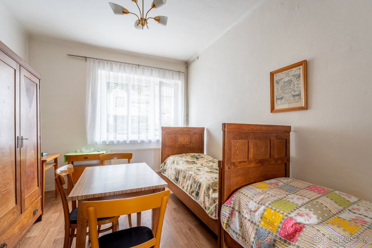 starožitná ložnice - 2