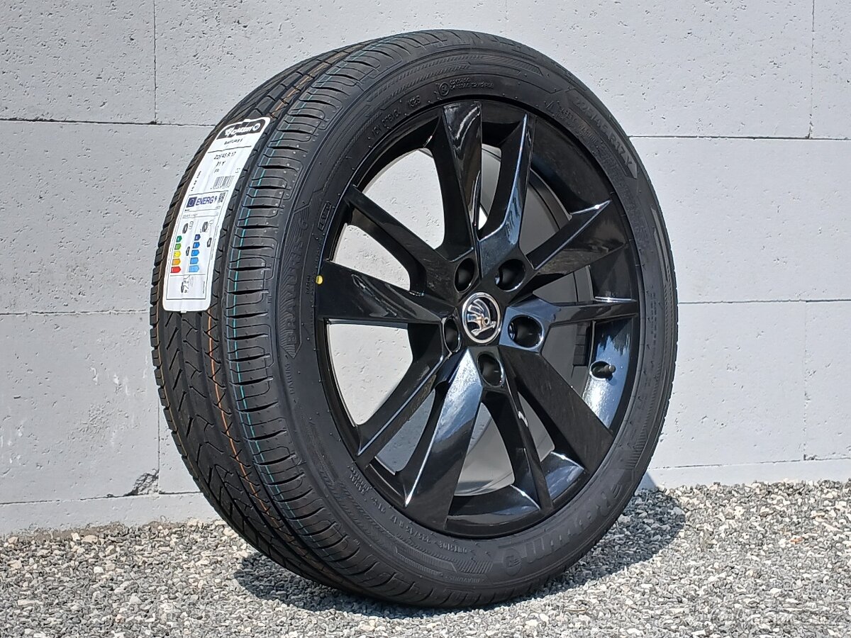 Pěkná nová letní orig alu Škoda Octavia 3 225/45/17 - 2