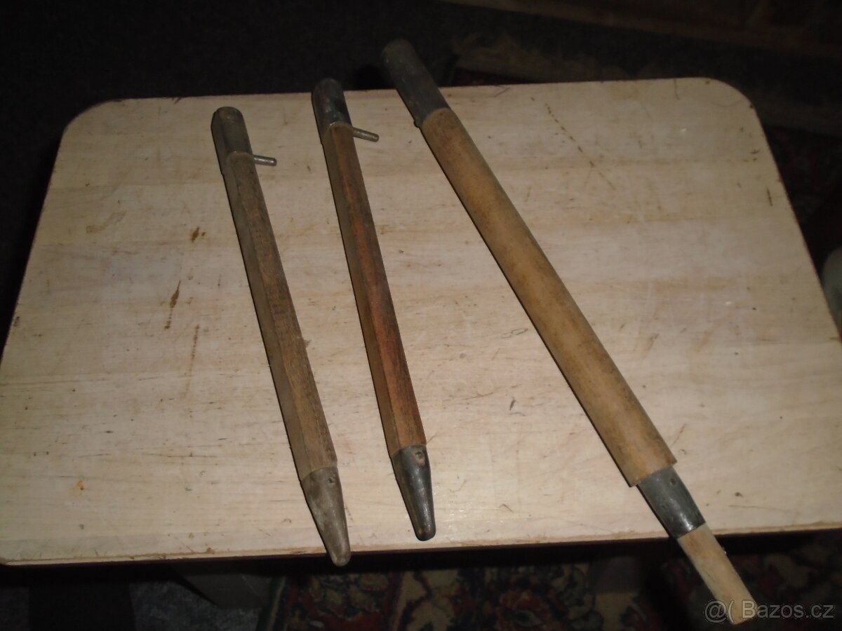 Německé vojenské, stanové kolíky a tyč Wehrmacht WH - 2